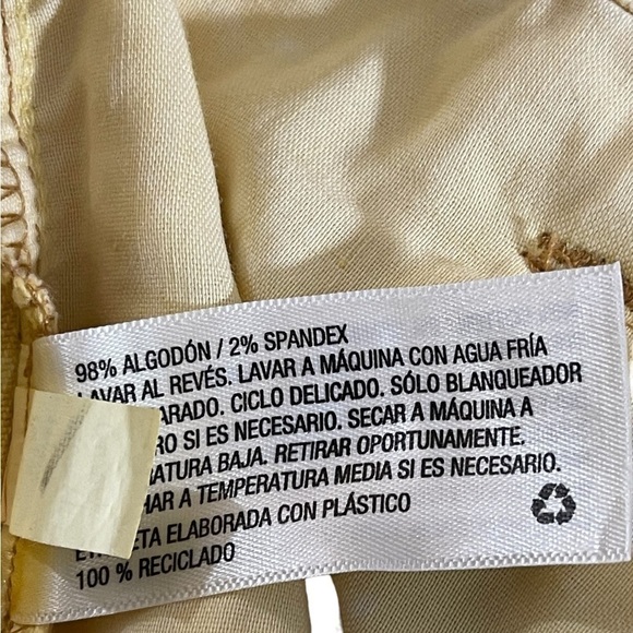 NWT Wild Fable High Rise Utlity Jeans Light Yellow Wash Size 2 - Picture 8 of 9